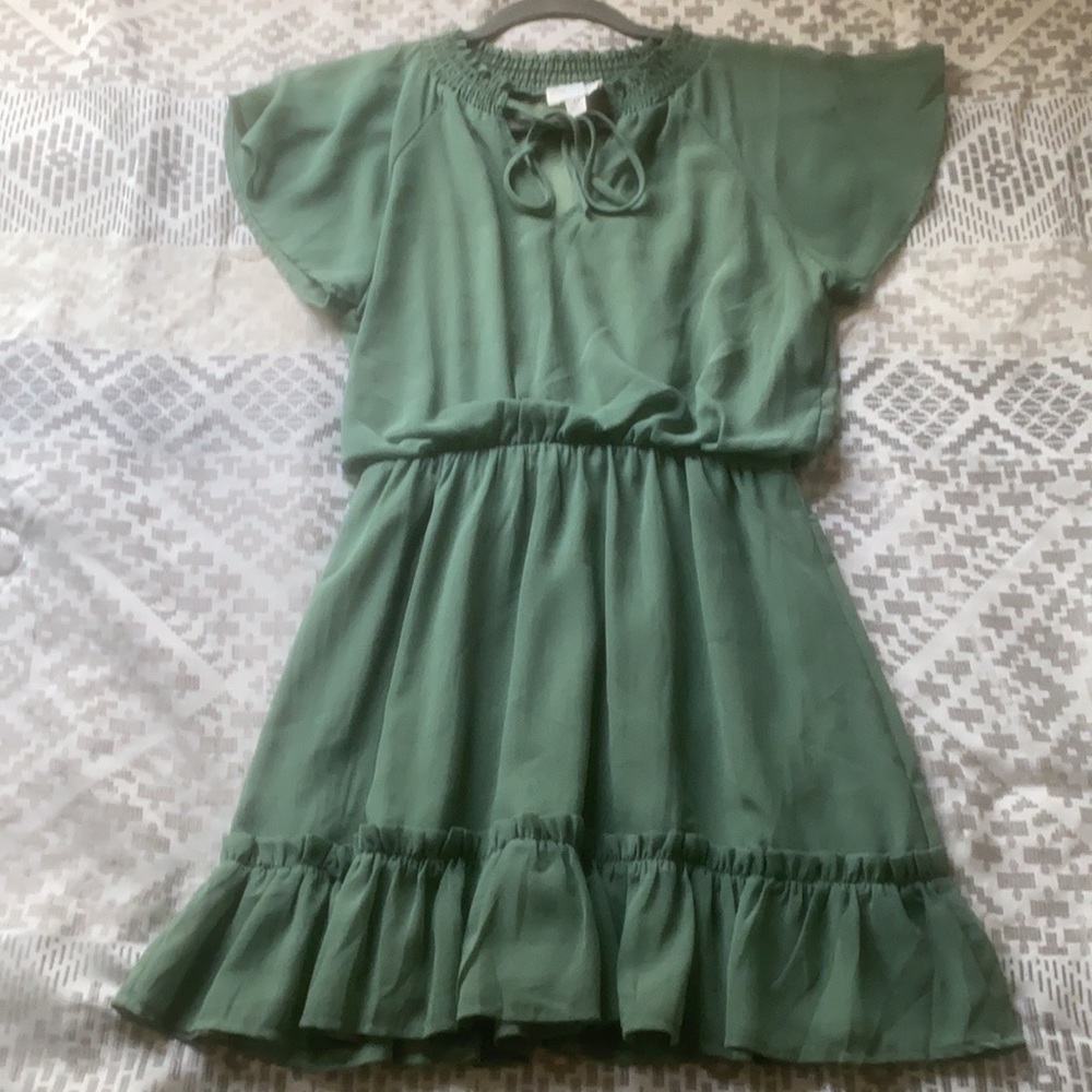 Jun & Ivy Green Chiffon Ruffle Dress
